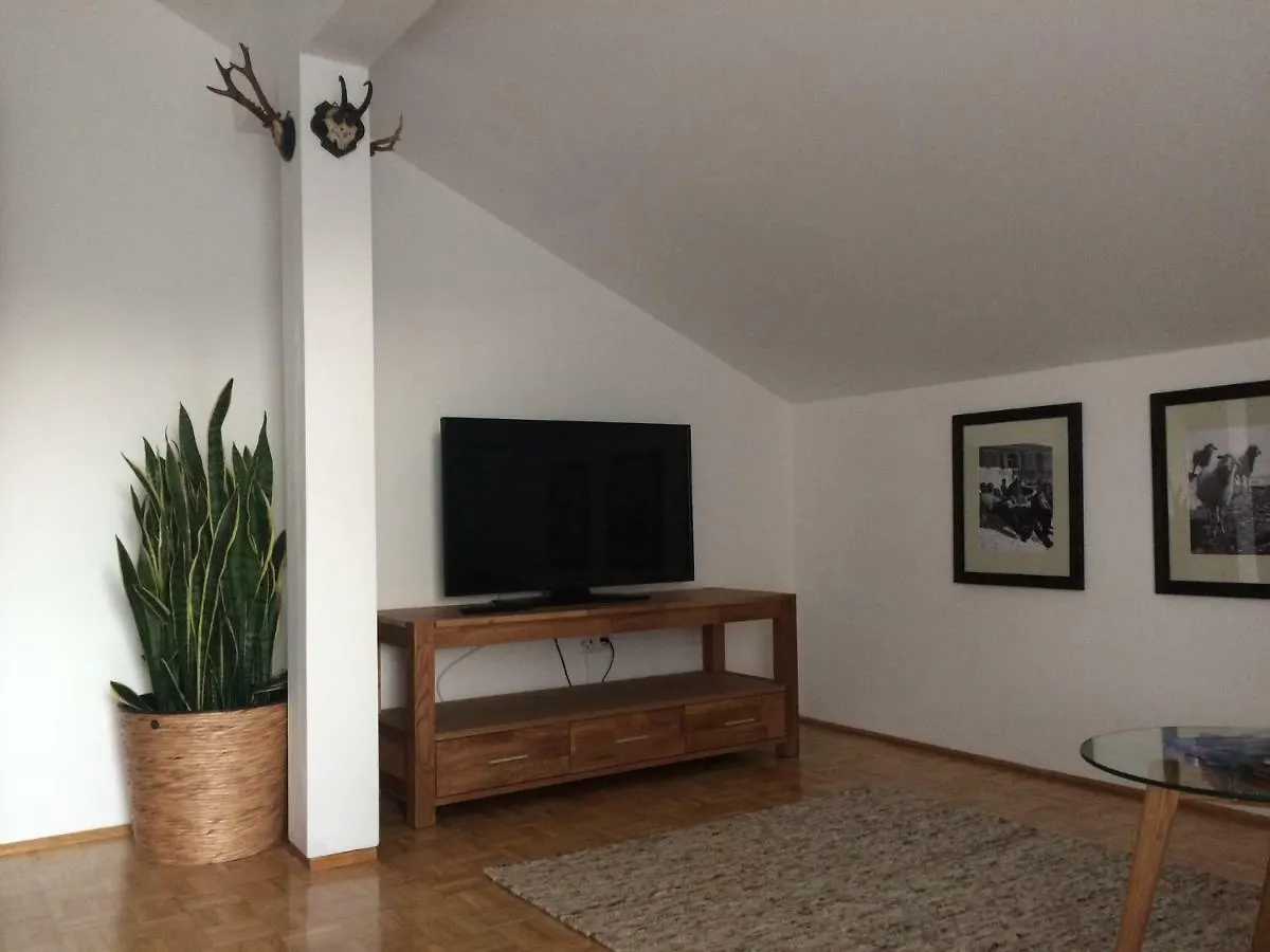 Alpin Chic Apartment Grodig 0*,